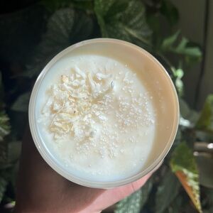 Almond Mac is a sweet and decadent almond and coconut macaroon scent